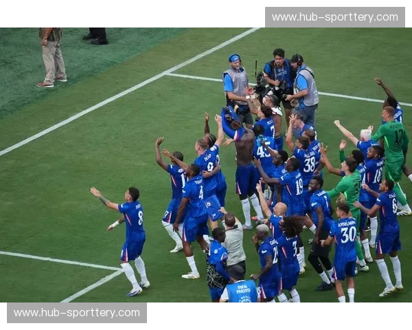 集锦世俱杯:足坛巅峰的瞬间盛宴 集锦世俱杯:足坛巅峰的瞬间盛宴